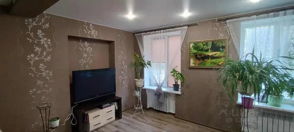 3-к кв. Волгоградская область, Волгоград ул. Германа Титова, 8 (66.1 ... - Фото 1