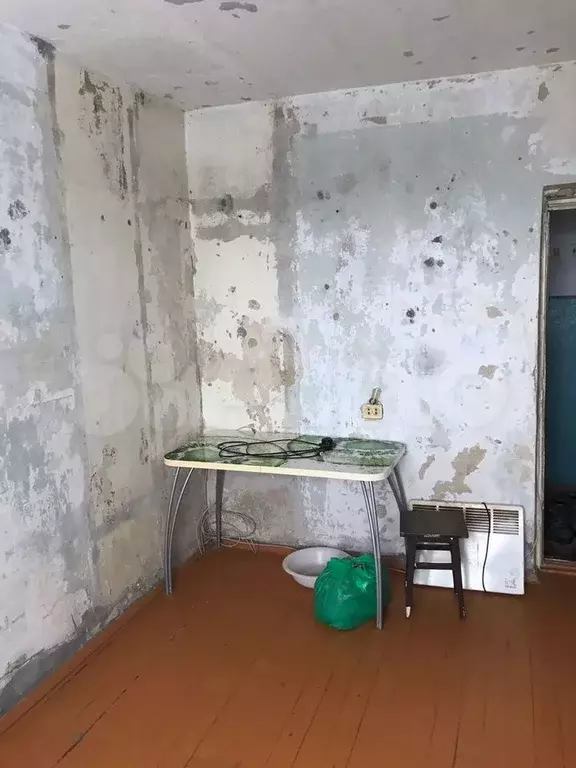 Комната 12,8 м в 1-к., 5/5 эт. - Фото 1