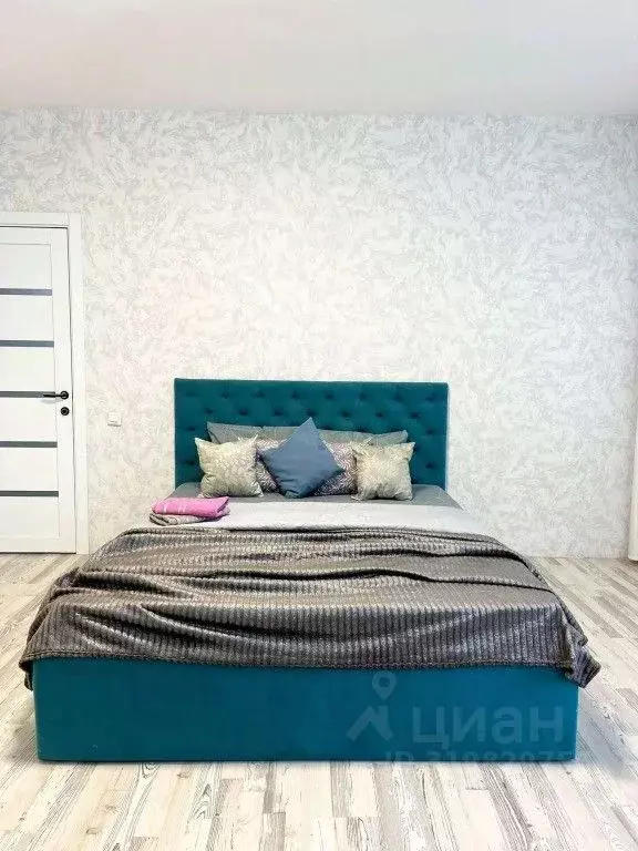 3-к кв. Красноярский край, Красноярск ул. Алексеева, 39 (105.0 м) - Фото 0