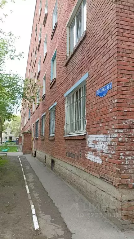 Комната Омская область, Омск Заозерный мкр, ул. Бородина, 44Б (18.0 м) - Фото 1