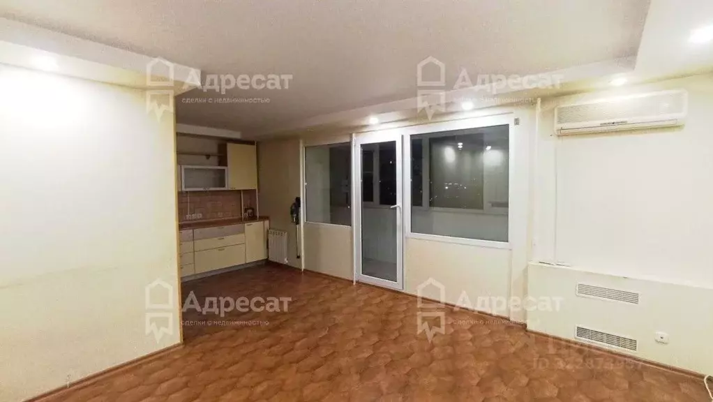 4-к кв. Волгоградская область, Волгоград Закавказская ул., 2а (77.2 м) - Фото 0