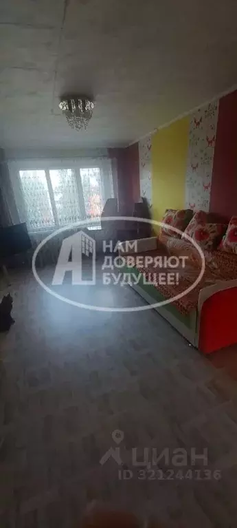3-к кв. Пермский край, Чусовой ул. Мира, 10 (64.0 м) - Фото 0
