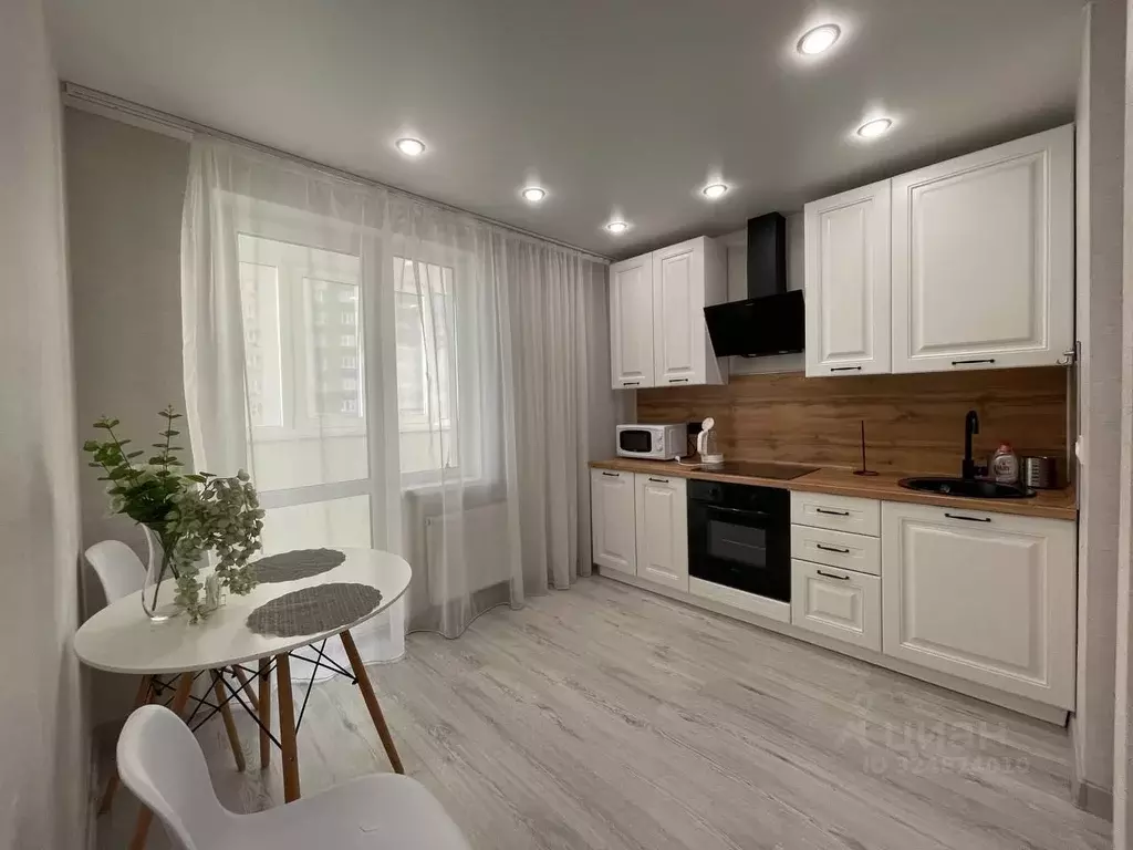 1-к кв. Самарская область, Самара Революционная ул., 101Г (50.0 м) - Фото 1