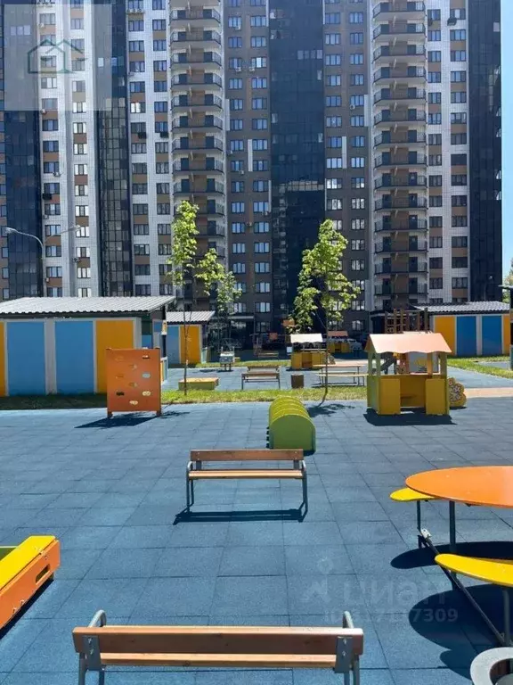 3-к кв. Воронежская область, Воронеж Крымская ул., 3/1 (75.0 м) - Фото 0