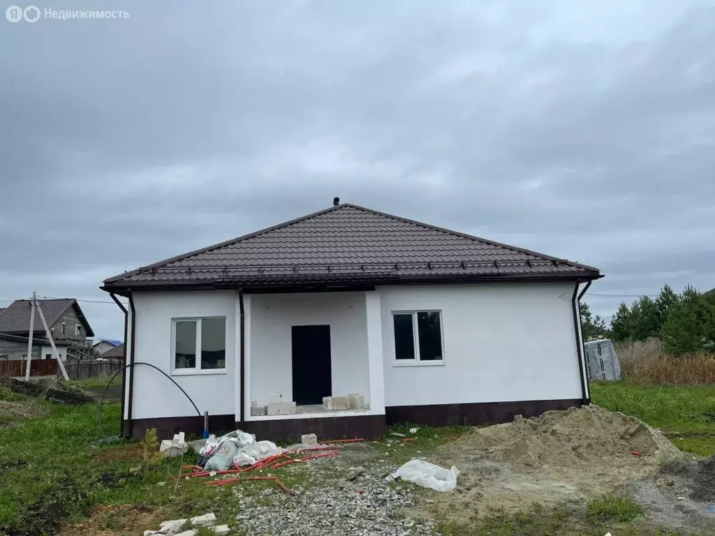 Дом в Свердловская область, муниципальное образование Екатеринбург, ... - Фото 0