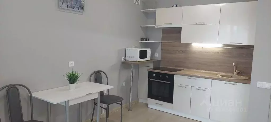 Студия Свердловская область, Екатеринбург ул. Свердлова, 32Б (30.8 м) - Фото 1