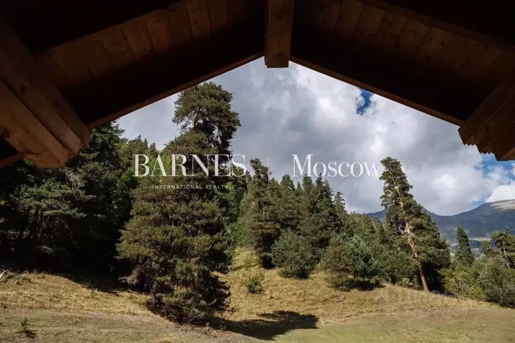 Дом в Карачаево-Черкесия, Зеленчукский район, Лунная Поляна хут.  (215 ... - Фото 2