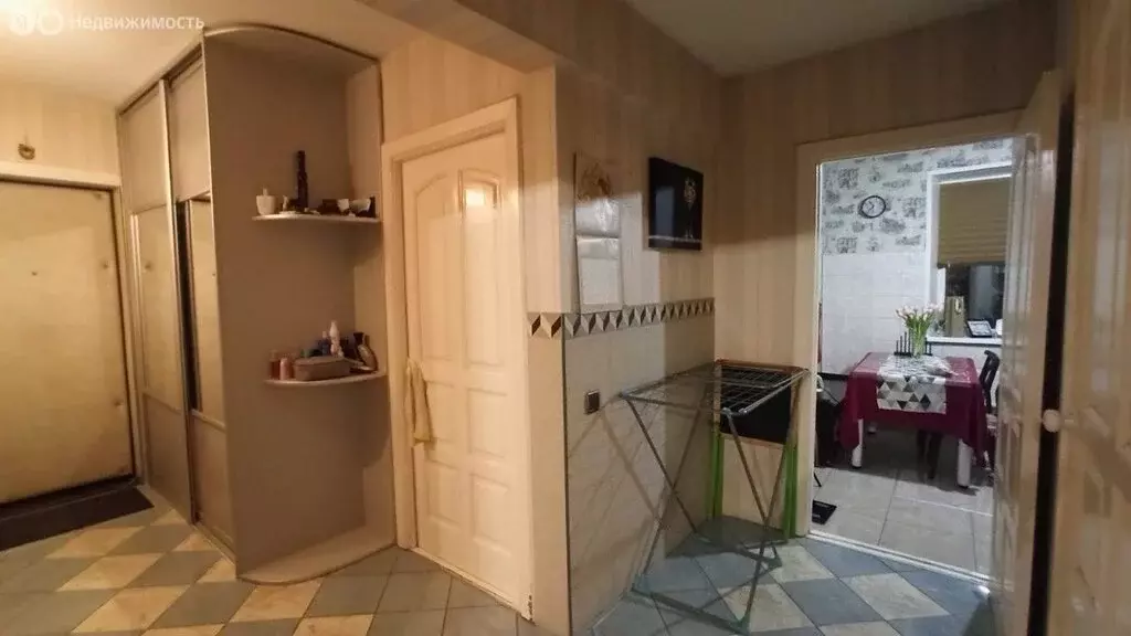 2-комнатная квартира: Красноярск, улица Ладо Кецховели, 65Б (49 м) - Фото 1