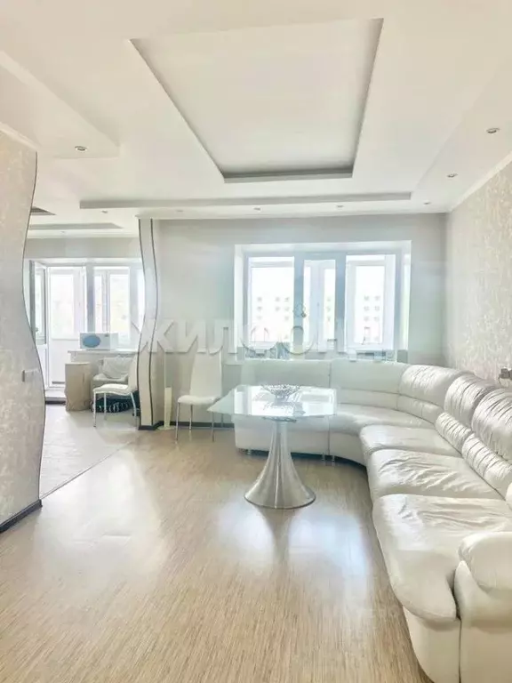 3-к кв. Ханты-Мансийский АО, Нефтеюганск 16-й мкр, 2 (120.5 м) - Фото 1