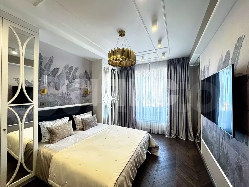 3-к. квартира, 130 м, 6/9 эт. - Фото 0