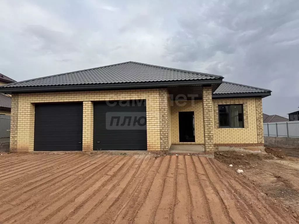 Дом в Оренбургская область, Оренбург пер. Тавлинский, 2 (210 м) - Фото 2