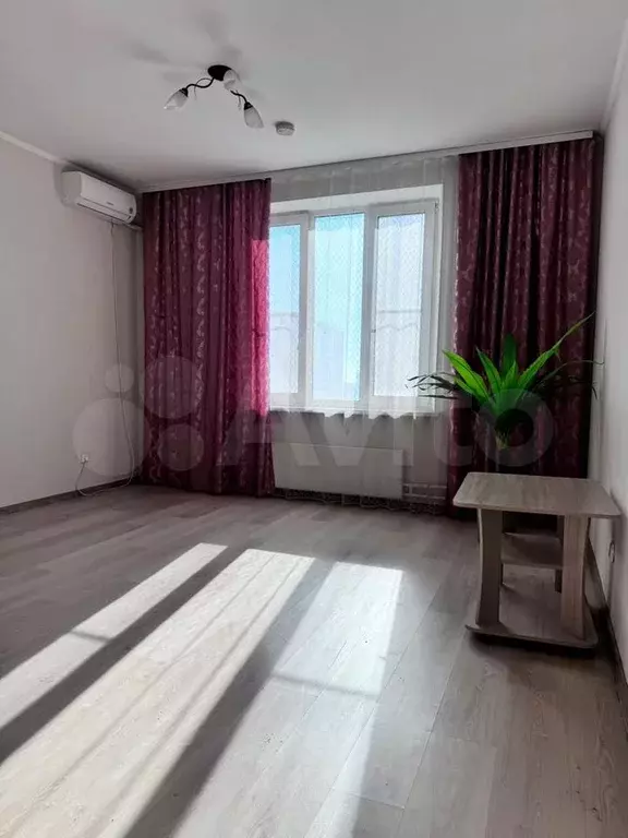 1-к. квартира, 40 м, 8/17 эт. - Фото 0