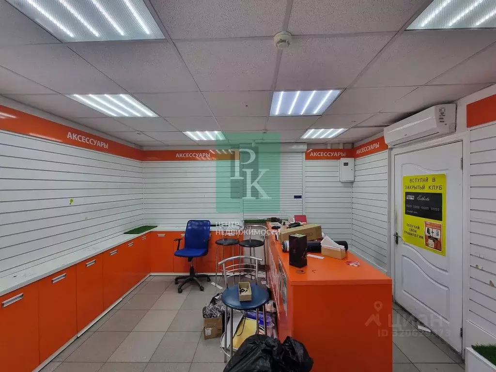 Торговая площадь в Севастополь пл. Генерала Захарова, 1Ж (23 м) - Фото 1