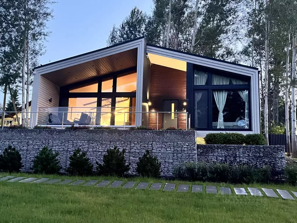 Дом в Ленинградская область, Приозерский район, Плодовское с/пос, пос. ... - Фото 1