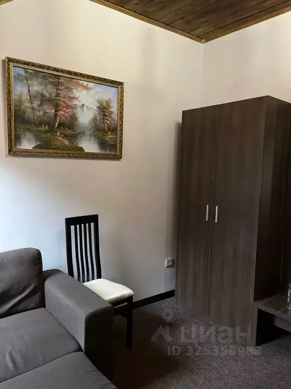 Комната Кабардино-Балкария, Эльбрусский район, с. Терскол ул. Азау, 16 - Фото 2