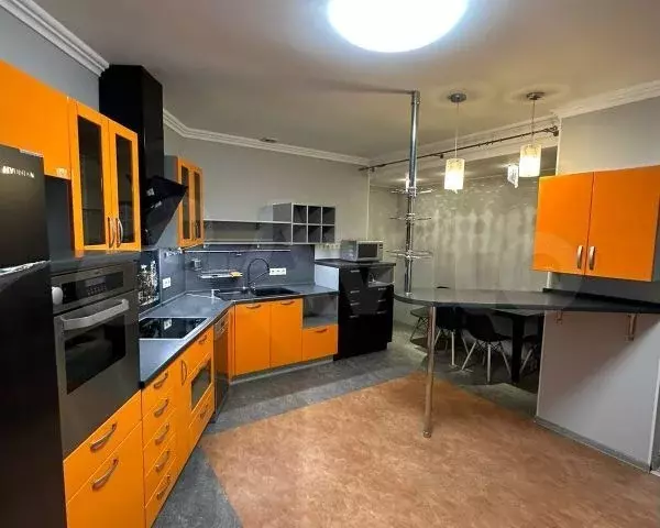 3-к. квартира, 100 м, 11/16 эт. - Фото 0