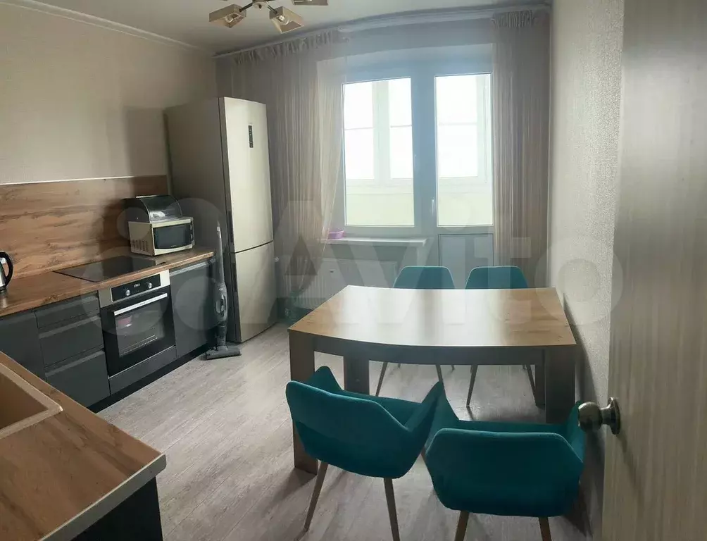 2-к. квартира, 60 м, 8/16 эт. - Фото 1