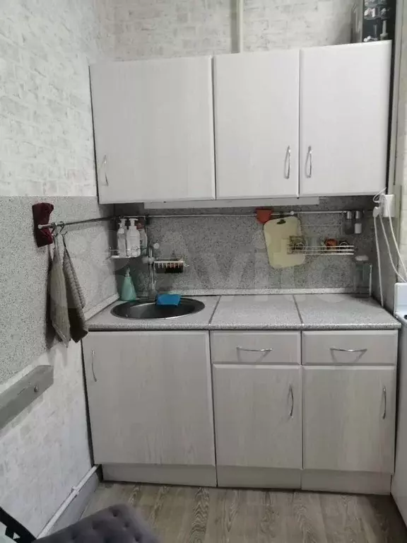 Комната 18 м в 3-к., 2/4 эт. - Фото 1