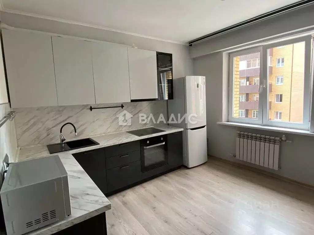 3-к кв. Бурятия, Улан-Удэ ул. Цивилева, 32А (81.3 м) - Фото 1