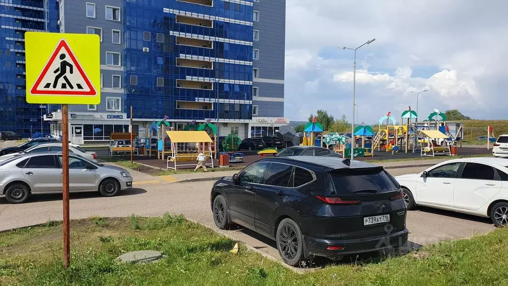 3-к кв. Татарстан, Набережные Челны ул. 2-я Береговая, 35 (65.5 м) - Фото 2