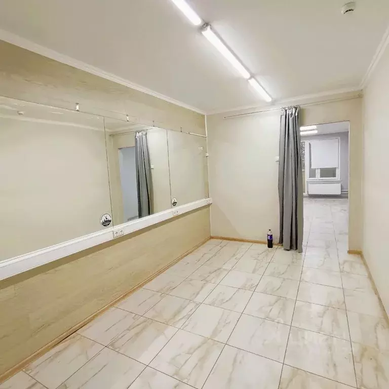 Помещение свободного назначения в Москва Новоясеневский просп., 21К1 ... - Фото 1