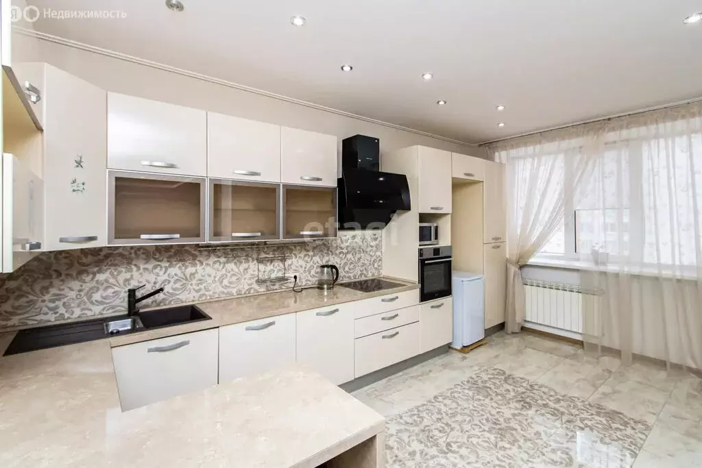 3-комнатная квартира: Тюмень, улица Малыгина, 59 (128.9 м) - Фото 0