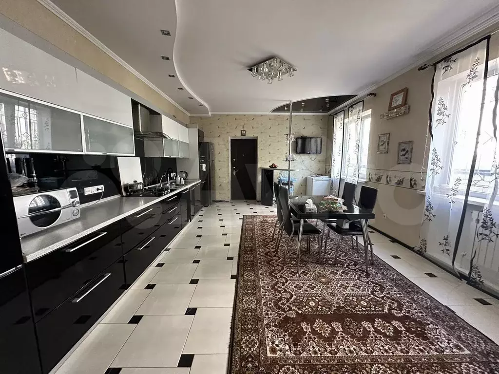 Дом 244 м на участке 4 сот. - Фото 1