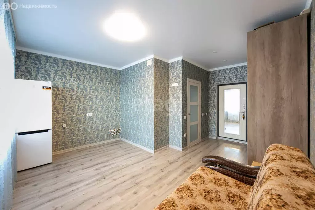 Квартира-студия: Тюмень, улица Парада Победы, 7 (22.8 м) - Фото 1