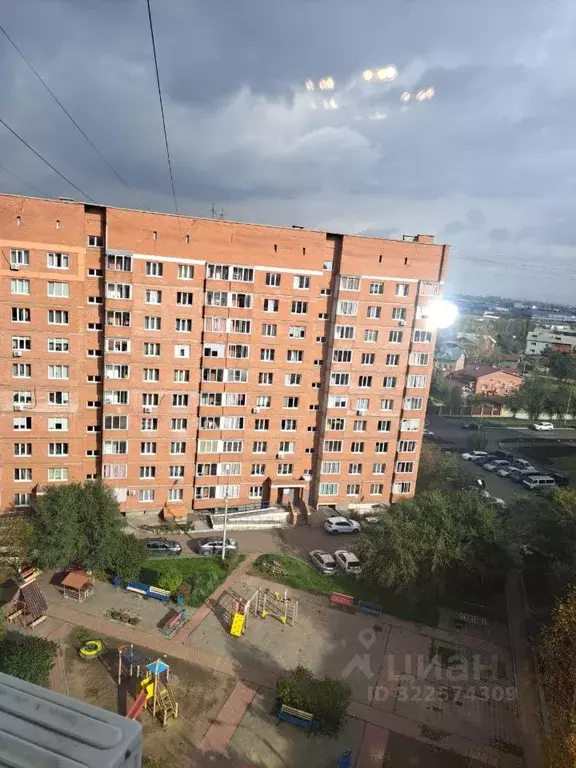 2-к кв. Красноярский край, Красноярск 9 Мая ул., 5 (52.4 м) - Фото 0