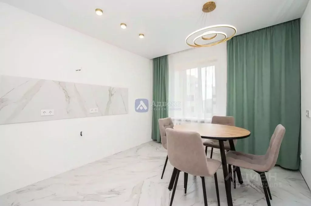 1-к кв. Тюменская область, Тюмень Олимпийская ул., 16 (33.3 м) - Фото 1