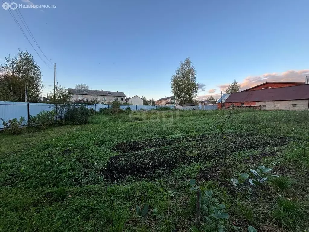 Участок в посёлок Азинский, улица Будённого (14 м) - Фото 1