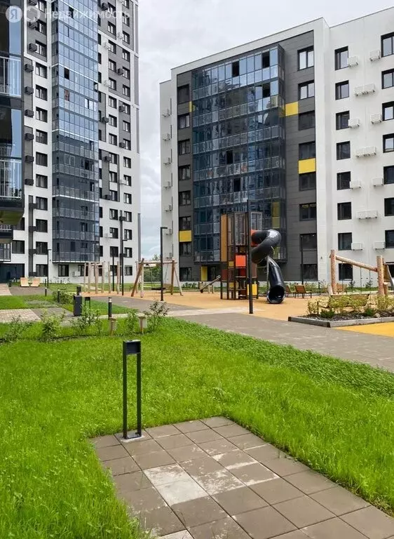 3-комнатная квартира: Красноярск, Свободный проспект, 66Н (61.2 м) - Фото 1