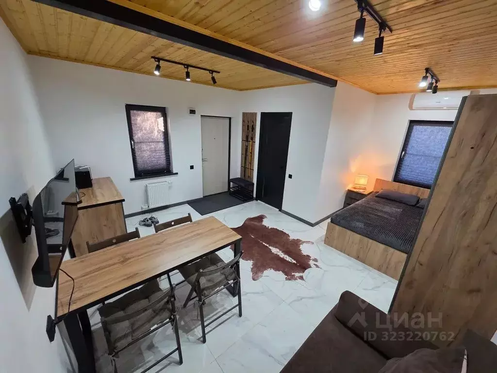 Дом в Адыгея, Майкопский район, пос. Каменномостский пер. Низовой, 7 ... - Фото 2