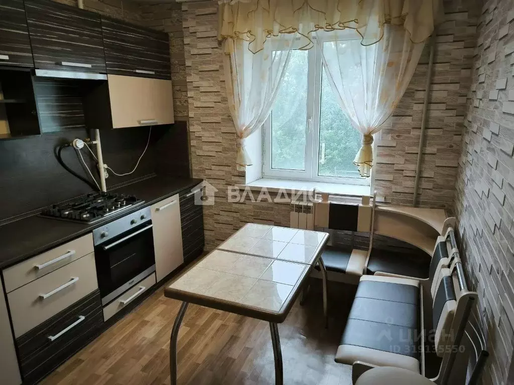 3-к кв. Белгородская область, Белгород Советская ул., 1а (68.2 м) - Фото 0