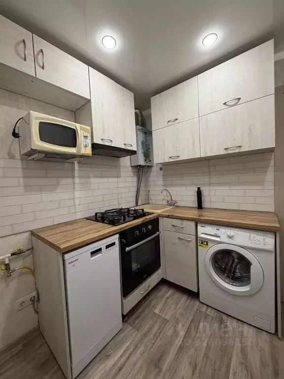 2-к кв. Саратовская область, Саратов просп. Имени 50 лет Октября, 13 ... - Фото 1