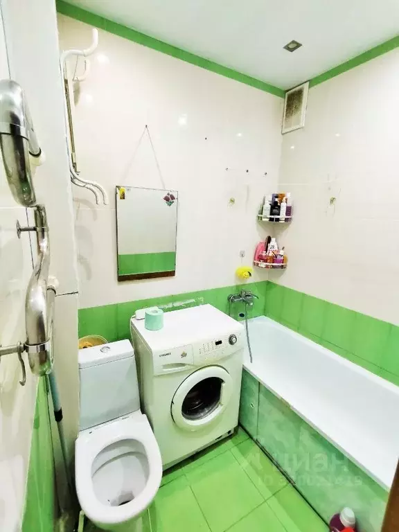1-к кв. Волгоградская область, Камышин 4-й мкр, 81 (32.0 м) - Фото 0