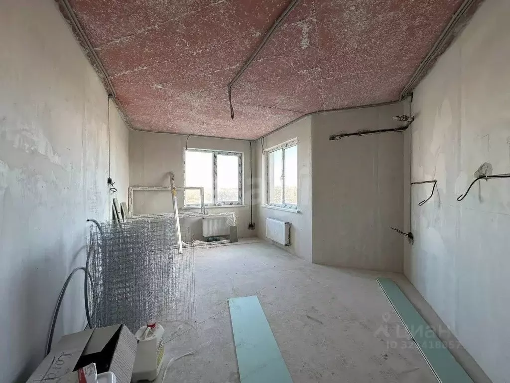 3-к кв. Крым, Симферопольский район, с. Мирное ул. Крымской Весны ... - Фото 1