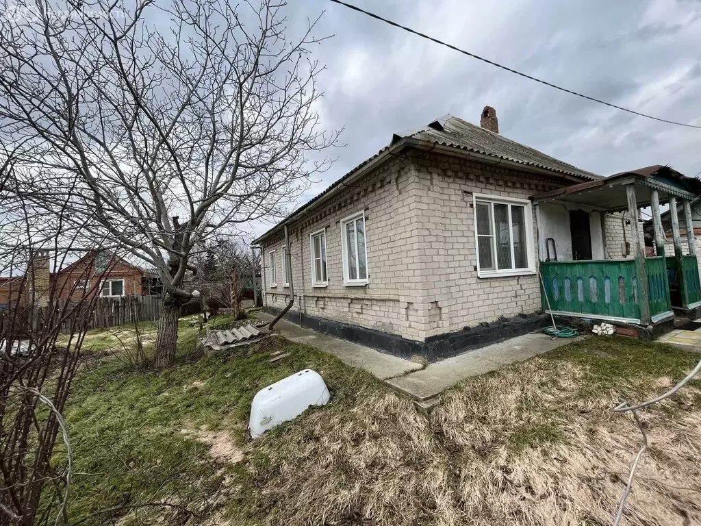 Дом в посёлок городского типа Красносельский, Окружная улица (70 м) - Фото 1