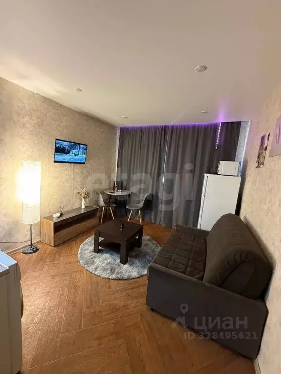 Комната Тюменская область, Тюмень ул. Станционная, 24 (17.5 м) - Фото 1