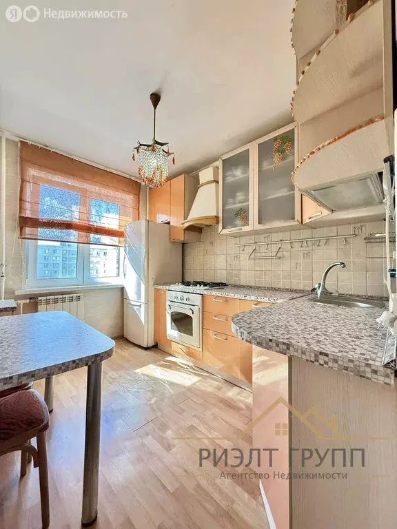 3-комнатная квартира: Казань, улица Адоратского, 27 (65.7 м) - Фото 1