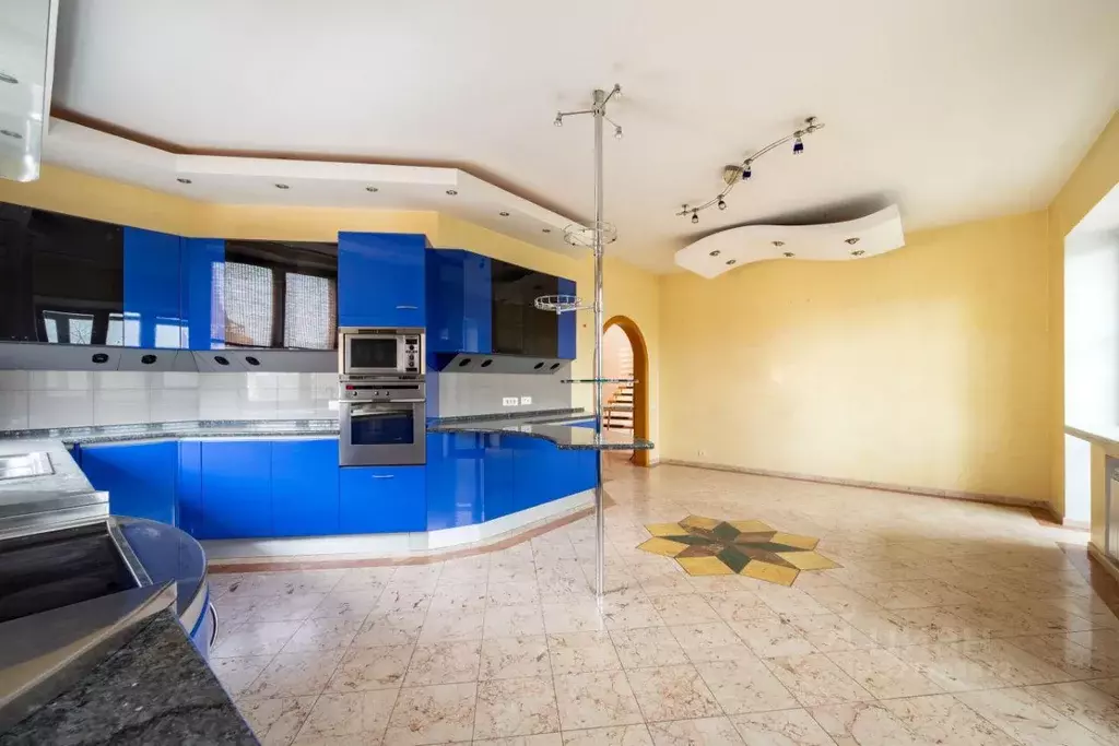 Квартира, 4 комнаты, 243.4 м - Фото 1