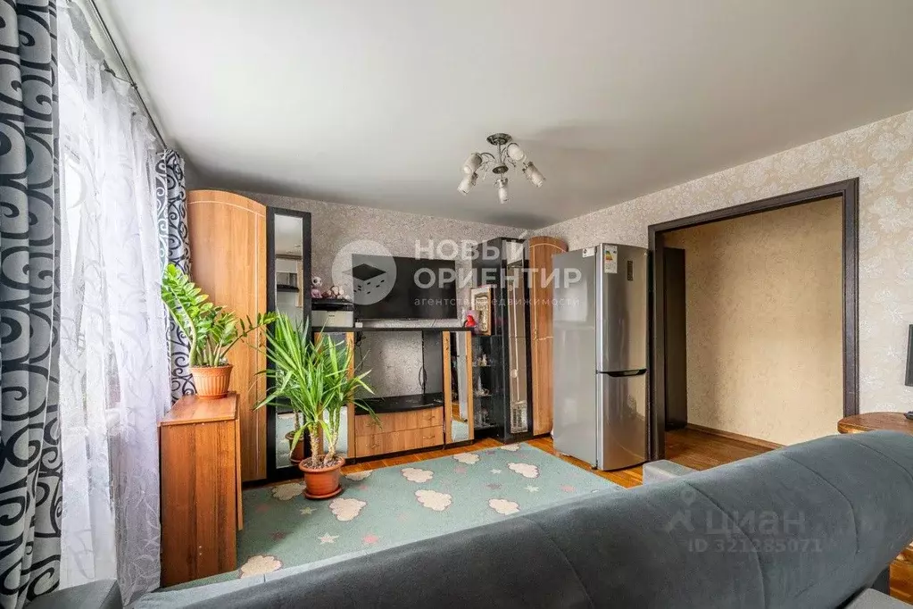 3-к кв. Свердловская область, Екатеринбург бул. Сиреневый, 1 (57.4 м) - Фото 1