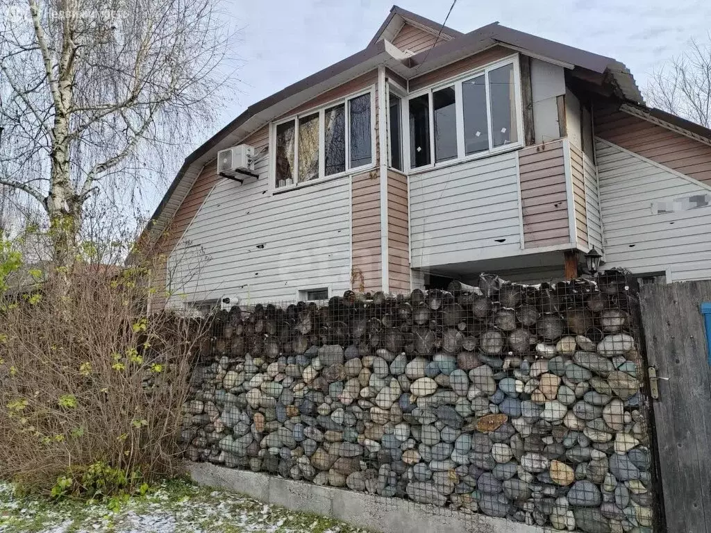 Дом в Горно-Алтайск, Уютный переулок (102 м) - Фото 1