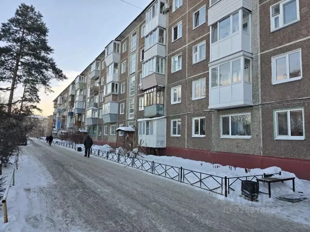 3-к кв. Омская область, Омск ул. 21-я Амурская, 24 (58.6 м) - Фото 1