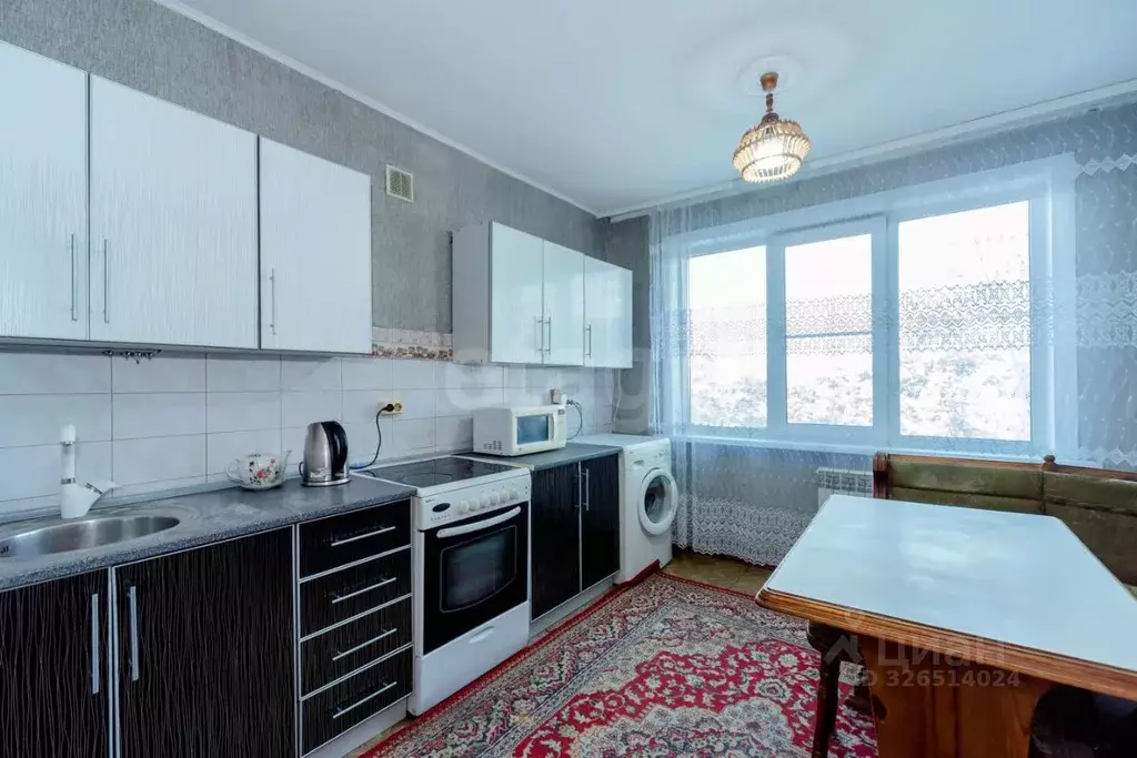 3-к кв. Алтайский край, Бийск ул. Декабристов, 10 (67.8 м) - Фото 1