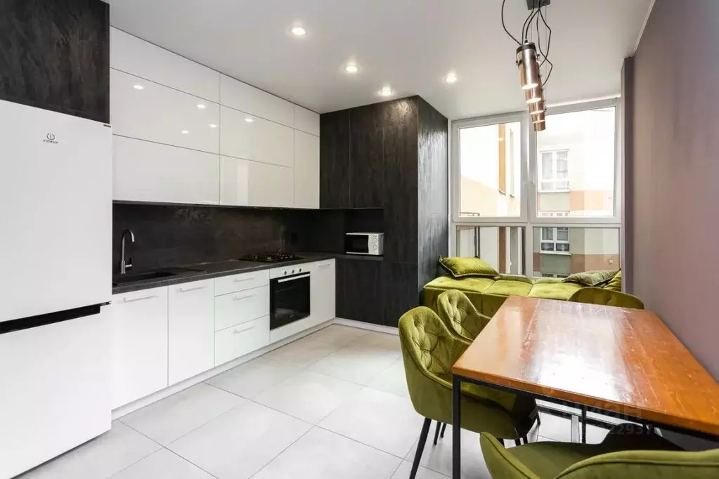 2-к кв. Калининградская область, Калининград просп. Победы, 80 (64.3 ... - Фото 1