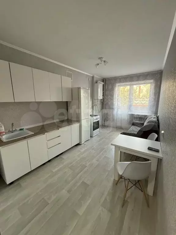 1-к. квартира, 43 м, 2/8 эт. - Фото 0