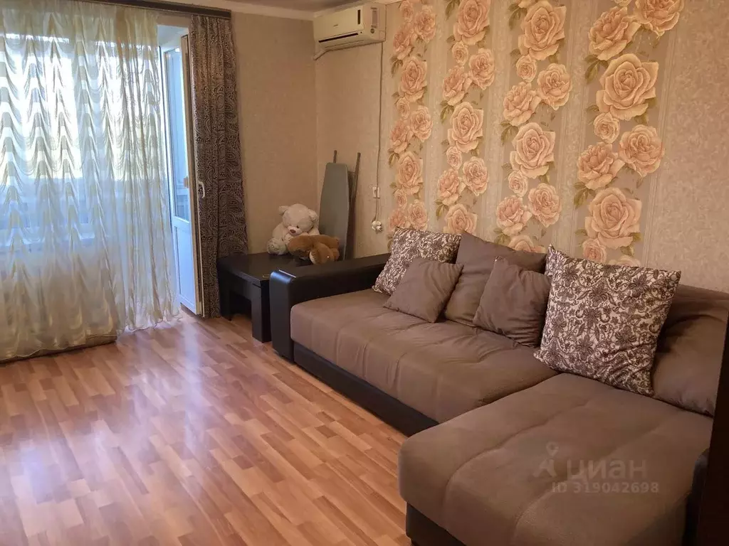 3-к кв. Краснодарский край, Армавир ул. Ефремова, 11 (70.0 м) - Фото 1