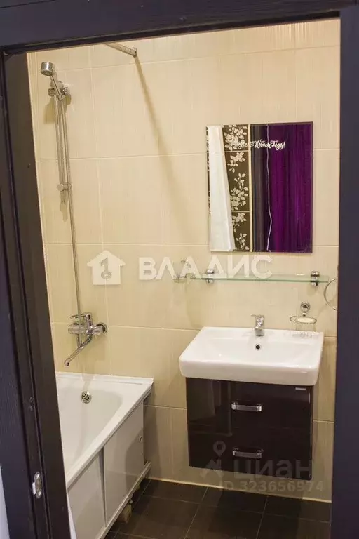 Студия Иркутская область, Иркутск Дальневосточная ул., 154/1 (35.7 м) - Фото 1