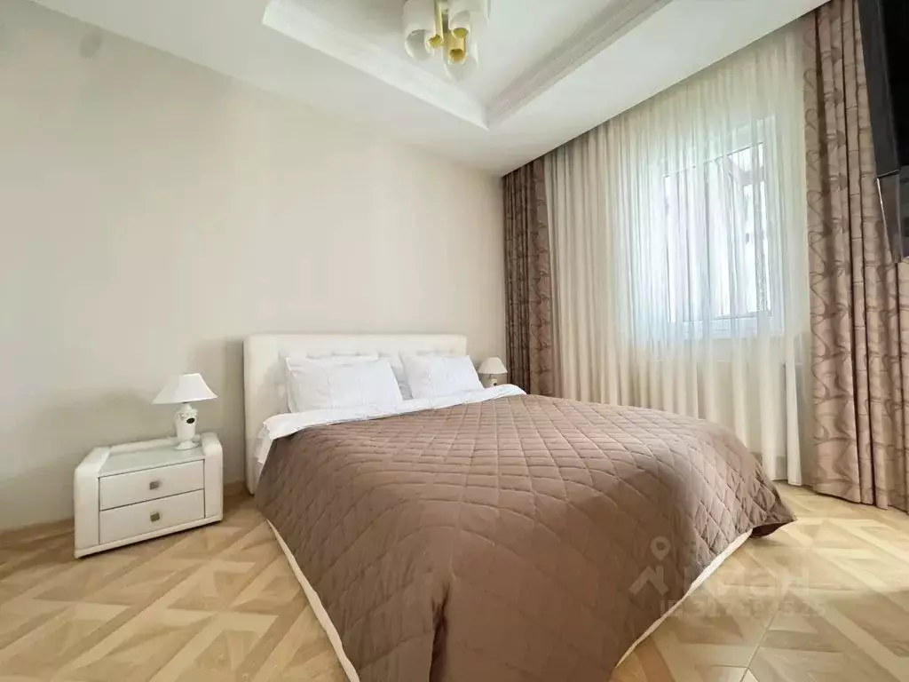 1-к кв. Краснодарский край, Сириус пгт ул. Триумфальная, 12/2 (55.0 м) - Фото 0